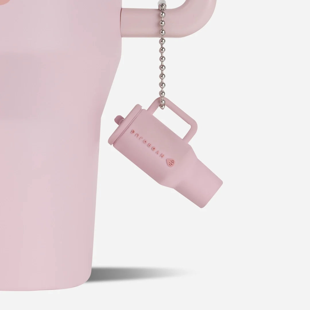 traveler-keychain-f4 Web-TravelerKeychainPhotos-PinkSand2.webp